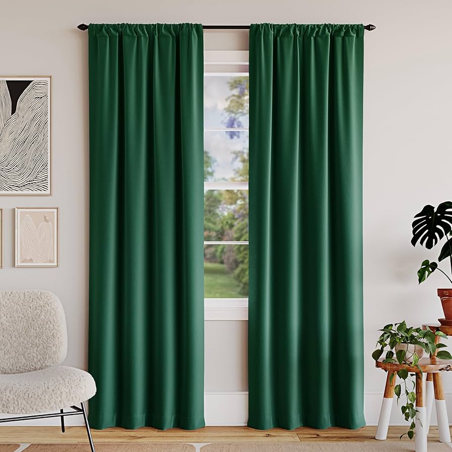 Sun Zero Rianna Theater Grade Extreme 40 x 84